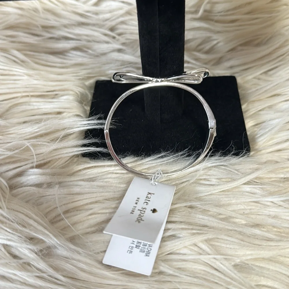 New Kate Spade bow bracelet - Picture 3 of 5